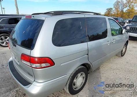 2002 Toyota Sienna Le from USA, damaged, VIN 4T3ZF13C02U496689